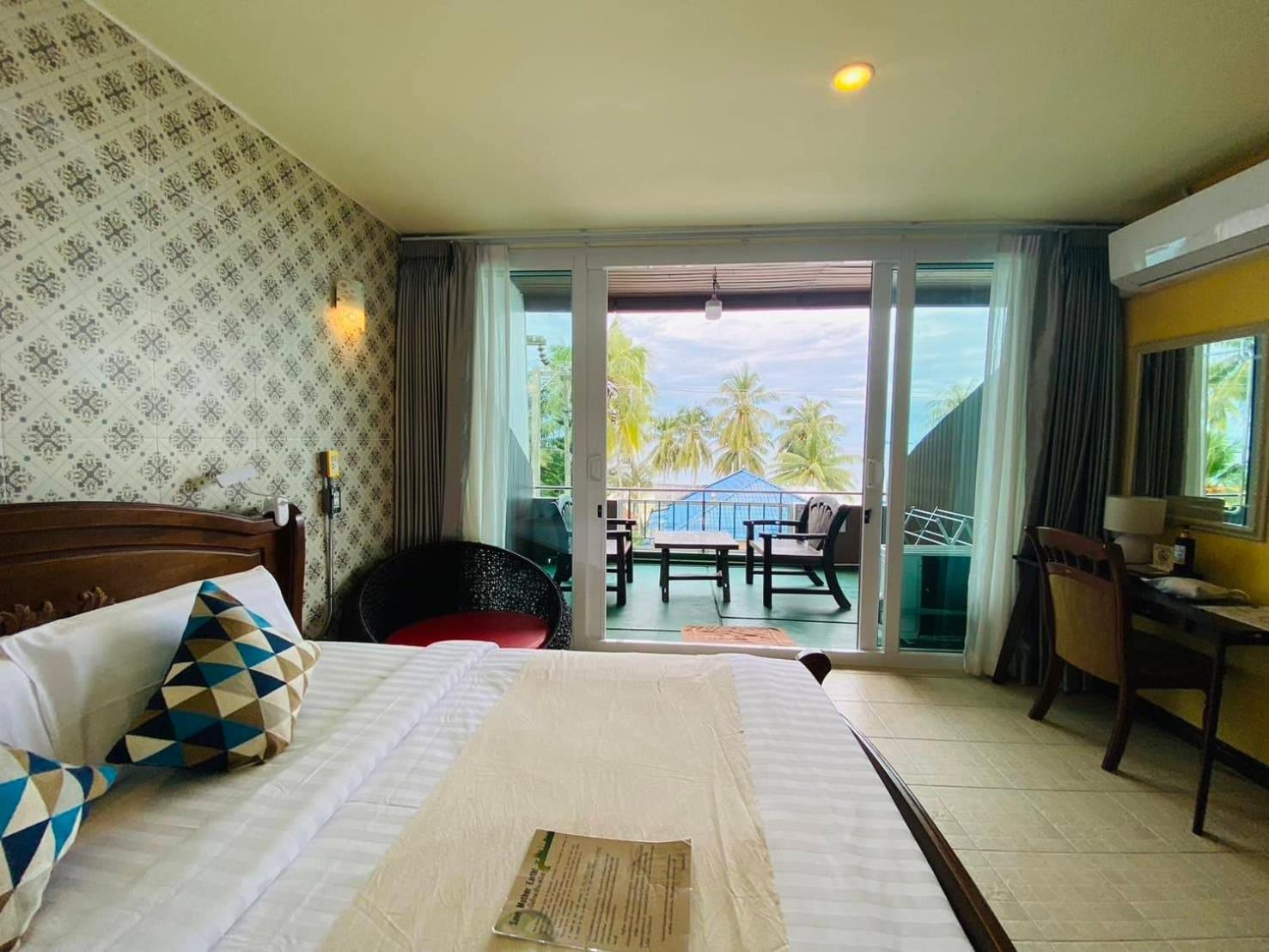 Hotel Talay Sai @ Thung Wua Laen Pathiu Habitación foto