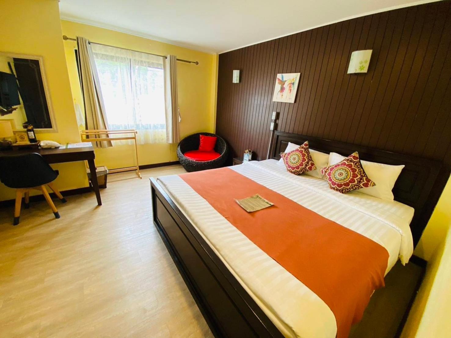 Hotel Talay Sai @ Thung Wua Laen Pathiu Habitación foto