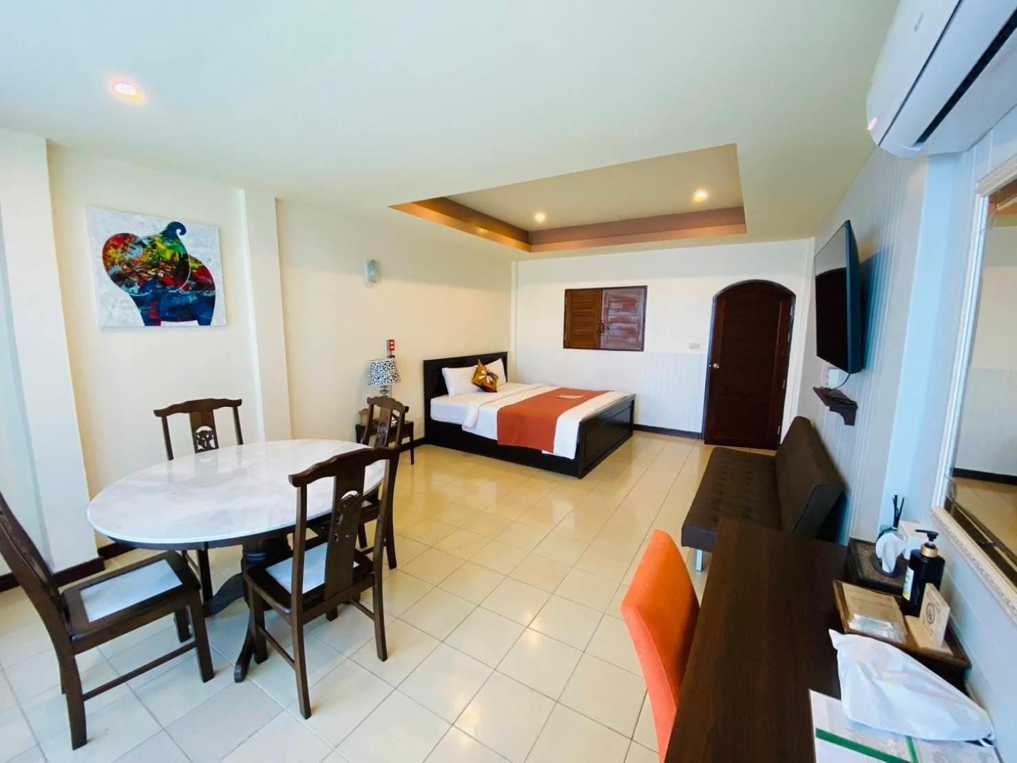 Hotel Talay Sai @ Thung Wua Laen Pathiu Habitación foto