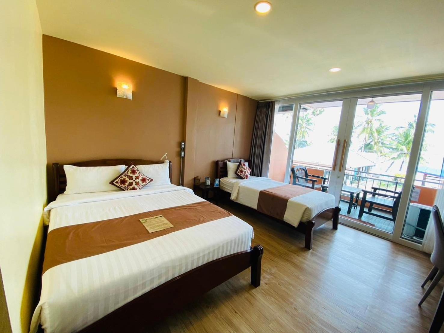 Hotel Talay Sai @ Thung Wua Laen Pathiu Habitación foto